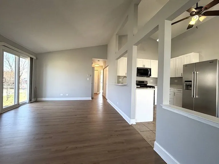 346 Danbury Dr — Photo 5