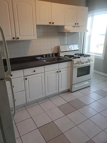 Floor plan 256 Union Street - 2E
