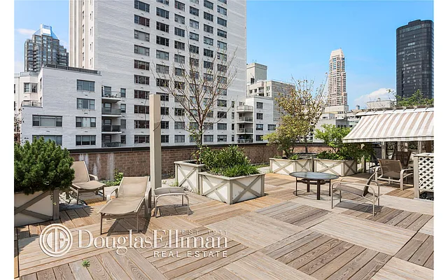 Sold by Douglas Elliman | media 8