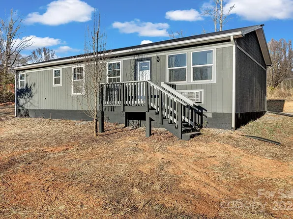 24 Buck Ridge Dr, Marion, NC 28752