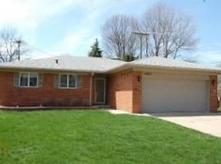 15627 Levan Rd, Livonia, MI 48154