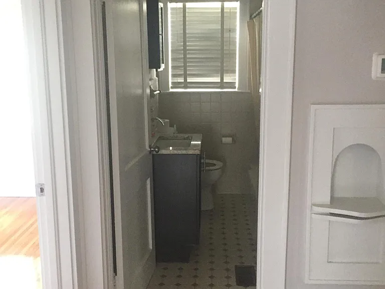 Bathroom with bathtub w/shower