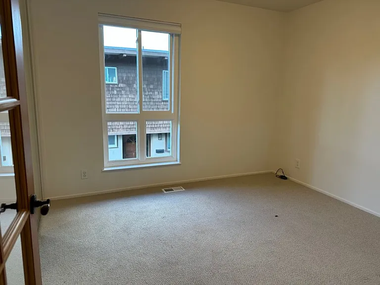 19 Pixley Ave — Photo 38