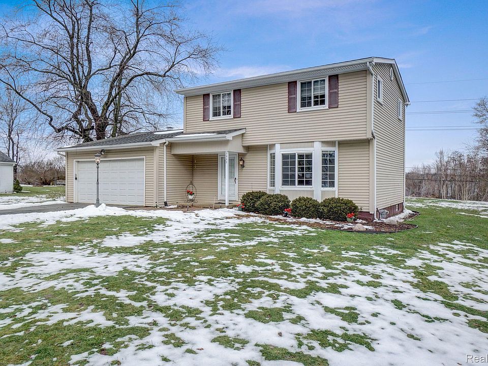 1st image of 3952 Saginaw Trl