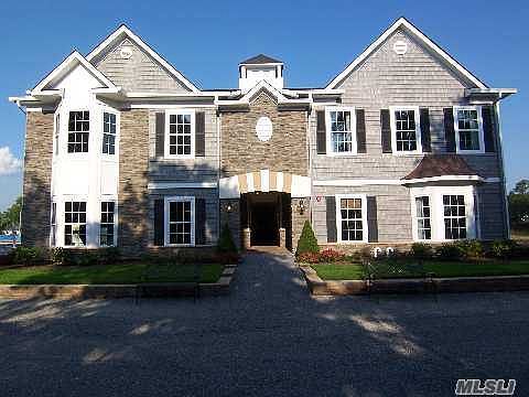 1st image of 18 Nicole Ct #18