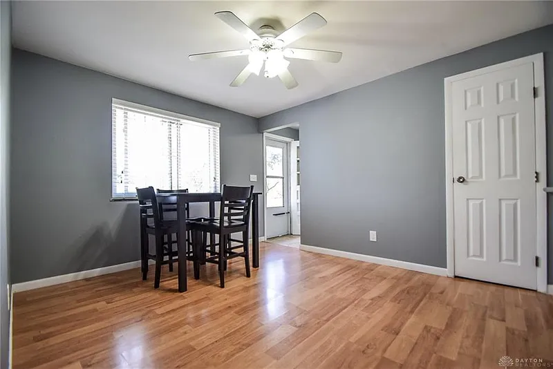 Thumbnail 13