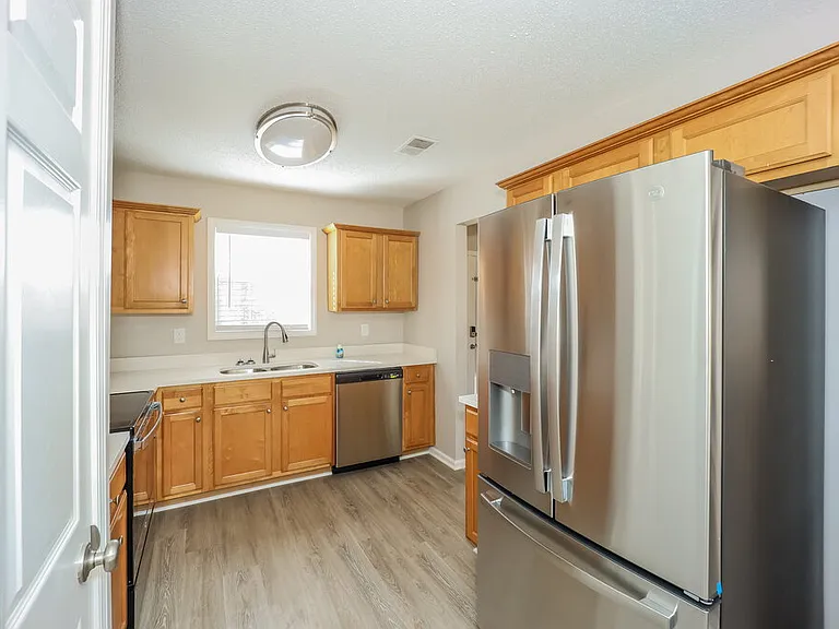 130 Hidden Brook Trl — Photo 8