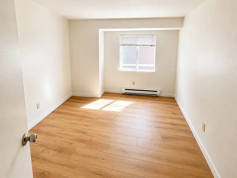 1605 Maple Ln #B — Photo 7