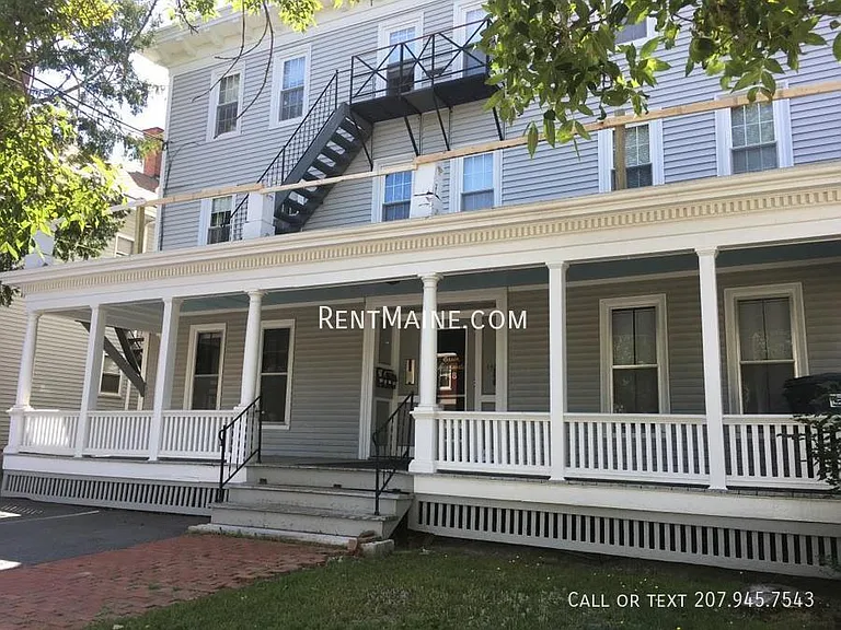 148 Essex St #8 — Photo 15