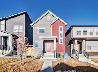 272 S Livingston Vw NW, Calgary, AB T3P 1R5