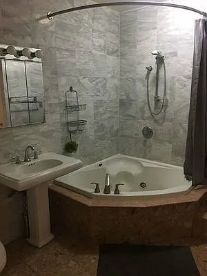 Rented by All Points Real Estate | media 39