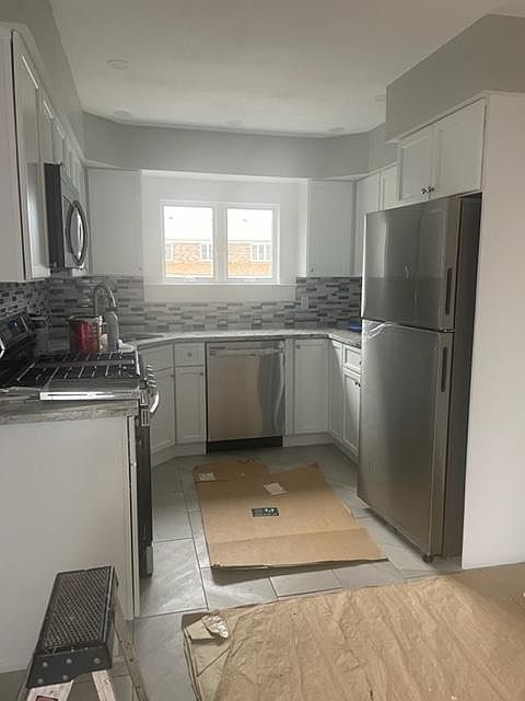 1st image of 659 Harris Ave Floor 2