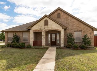 301 Glenview Dr, Aubrey, TX 76227
