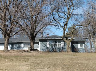 578 200th Ave, Monmouth, IL 61462