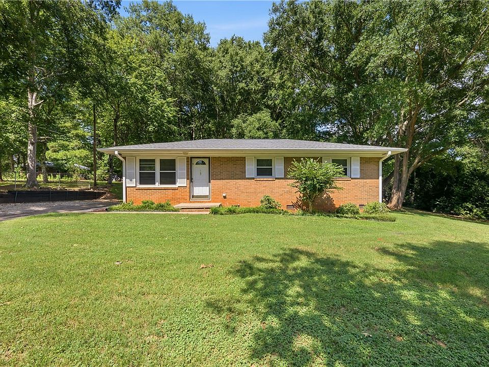 1st image of 408 Sherwood Dr