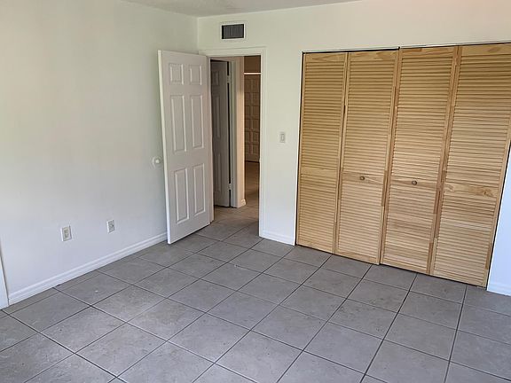 4th image of 1111 NW 19th Ave APT 403