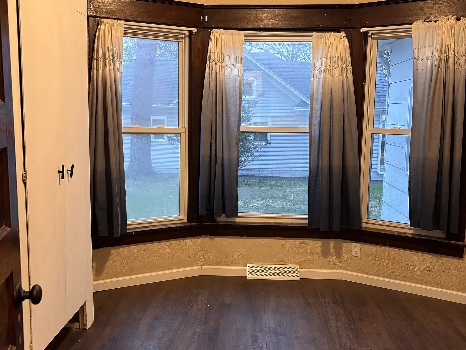 4 bed, $1,550 — Photo 3