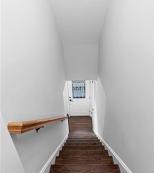 78 Rena Pl — Photo 15
