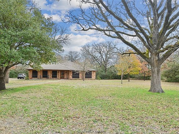 2nd image of 5032 Enchanted Oaks Dr