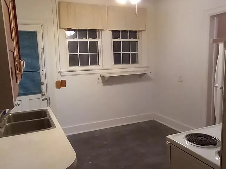 1001 Washtenaw Ave #1A — Photo 9