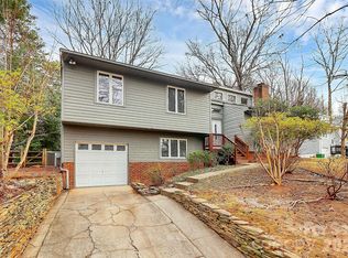 9421 Fairway Ridge Rd, Charlotte, NC 28277