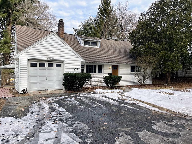 2nd image of 11 Southgate Road