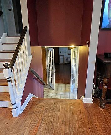 2nd image of 550 Howard St