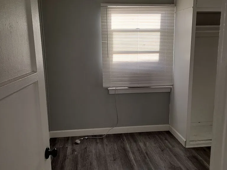34672 Avenue E — Photo 5