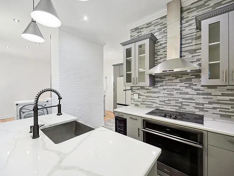 365 Rutland Rd #2F — Photo 3