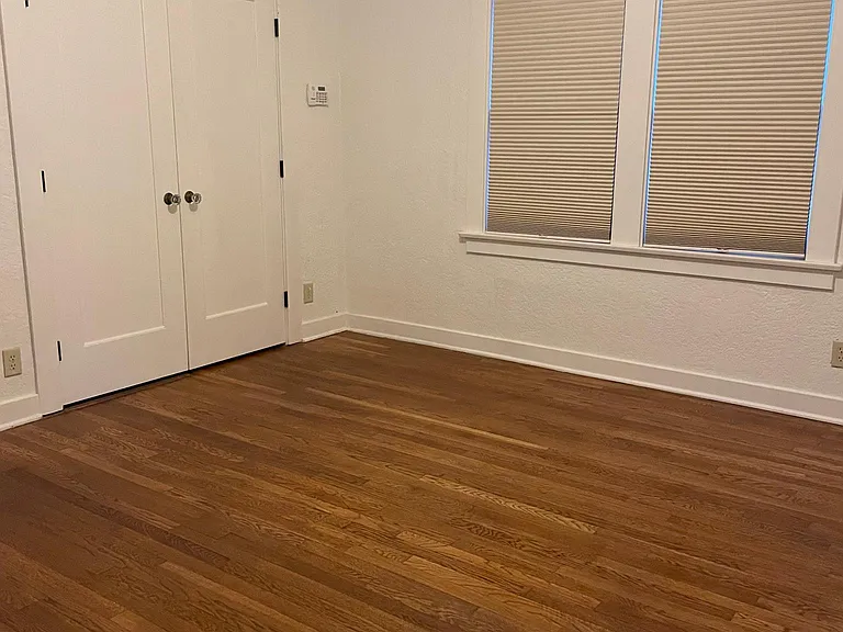 524 N Norton Ave — Photo 11