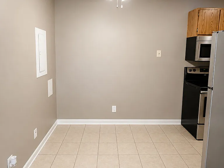 2300 Light Rd #201 — Photo 4
