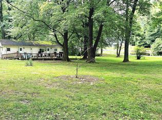 833 Mount Gilead Rd, Boonville, IN 47601