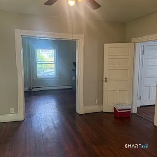 2 bed, 1.0 bath, 1000 sqft, $1,700 — Photo 2