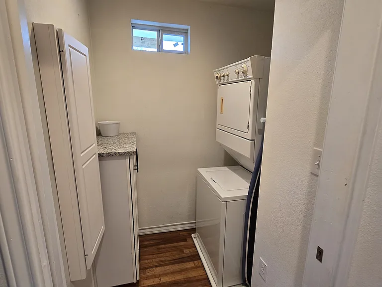 1338 W Elsmere Pl — Photo 18