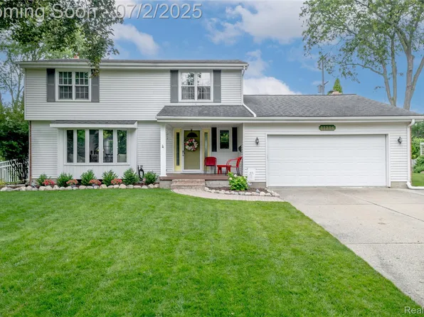 11216 Old Bridge Rd, Grand Blanc, MI 48439