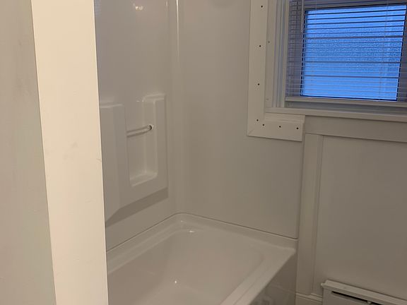 5th image of 519 Muhlenberg St