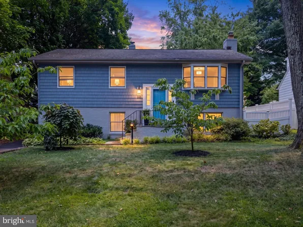 228 Dewey Dr, Annapolis, MD 21401