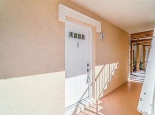 906 La Costa Cir UNIT 1, Sarasota, FL 34237