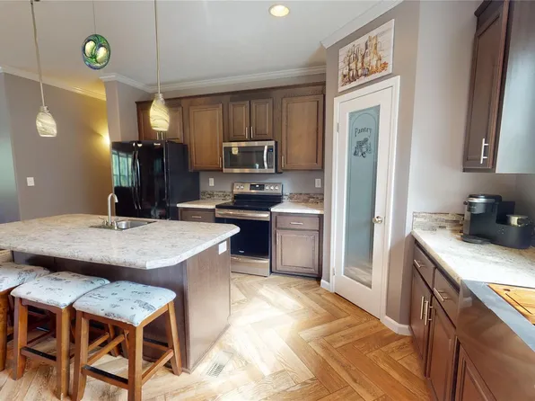210 Mooseheart Rdg, Marion, NC 28752