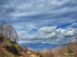 21 Crockett Ridge Rd, Black Mountain, NC 28711