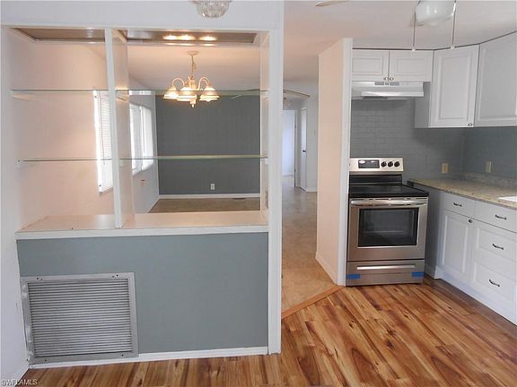 2nd image of 230 Sugar Loaf Ln #168
