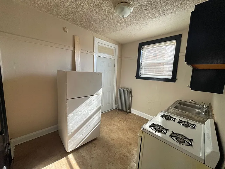 8000-02 S Marshfield Ave #1639-45 — Photo 4