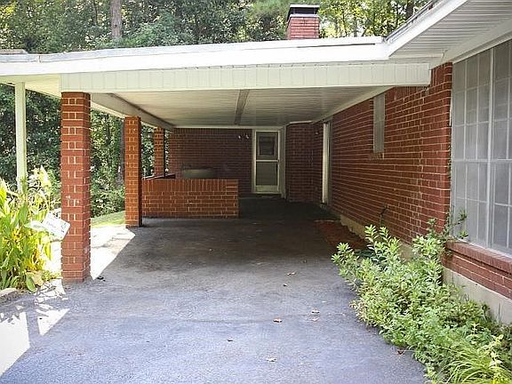 Carport/ Back porch