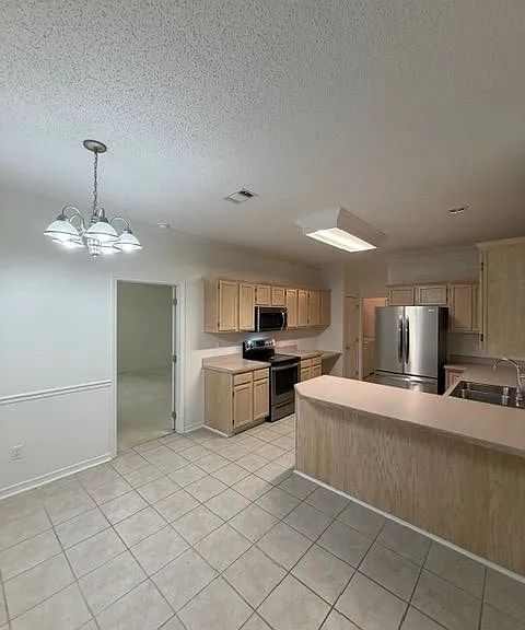 883 Alawai Ave — Photo 11