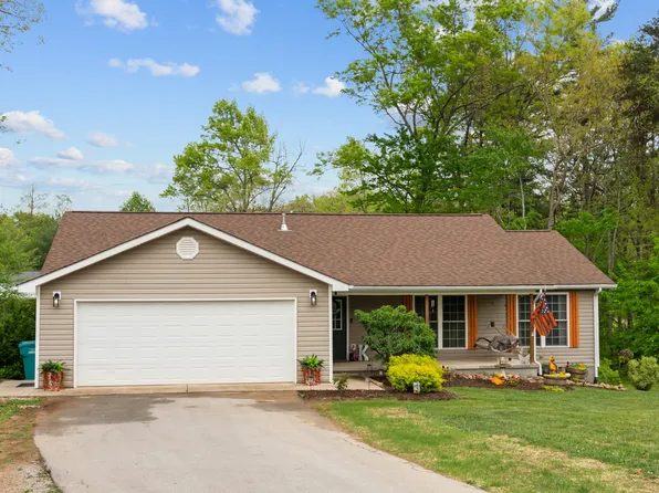 223 Grove Loop, Crossville, TN 38555