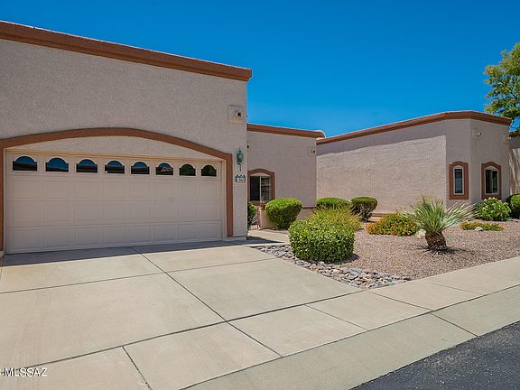 2nd image of 1367 W Dry Wash Pl