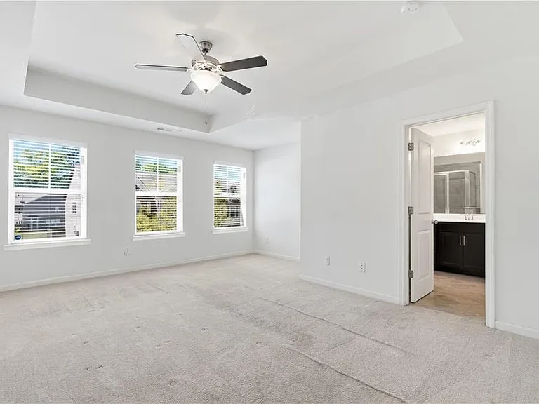 2730 Kemp Ct — Photo 29