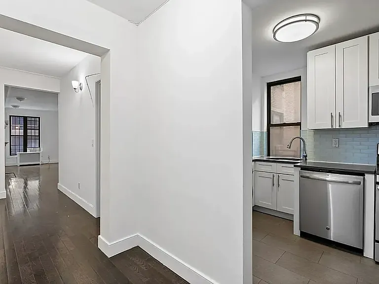 15 W 55th St #4B — Photo 6