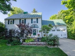 395 Edgewood Rd, Mansfield, OH 44907