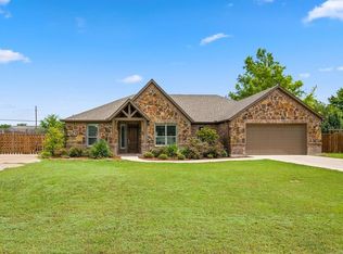 312 Alyse Rd, Roanoke, TX 76262